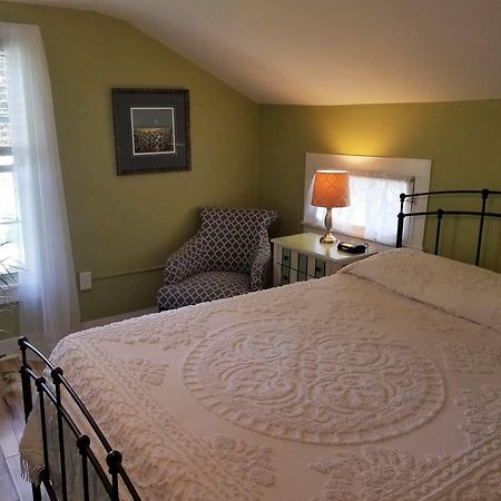 ווטקינס גלן The Blackberry Inn Bed & Breakfast מראה חיצוני תמונה